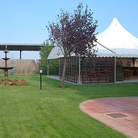 Hotel Nuevo Zenit Calahorra Extérieur photo