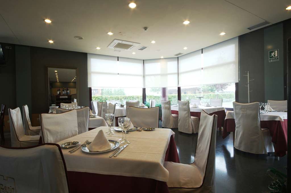 Hotel Nuevo Zenit Calahorra Restaurant photo