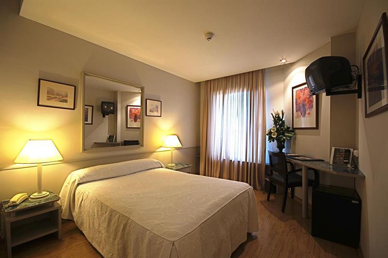 Hotel Nuevo Zenit Calahorra Extérieur photo